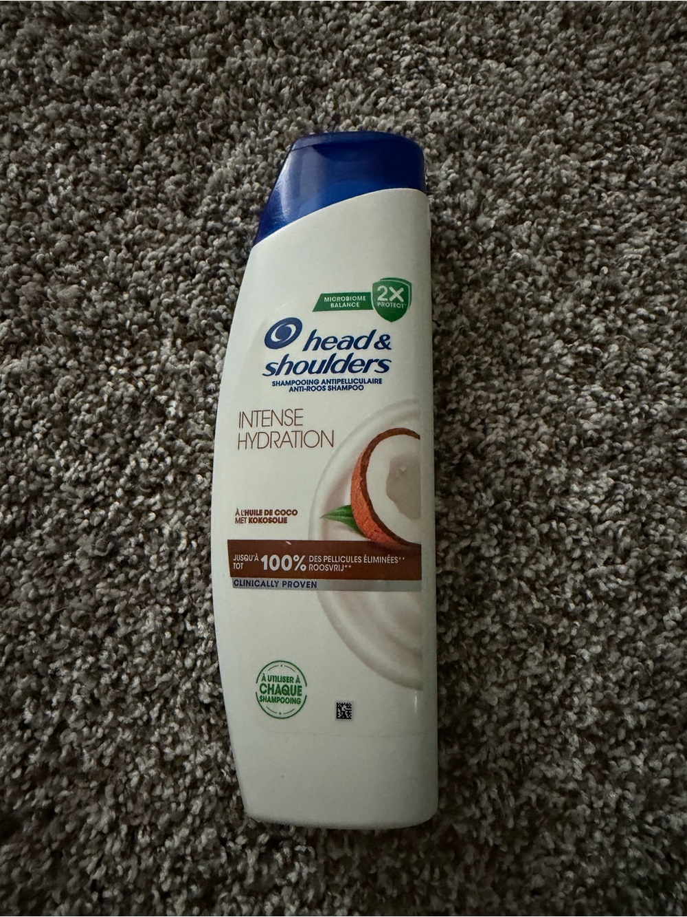 Head & Shoulders Intense Hydration Shampoo - White & Blue